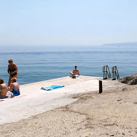 With Parking Space Icici, Opatija - 7885 Apartman *